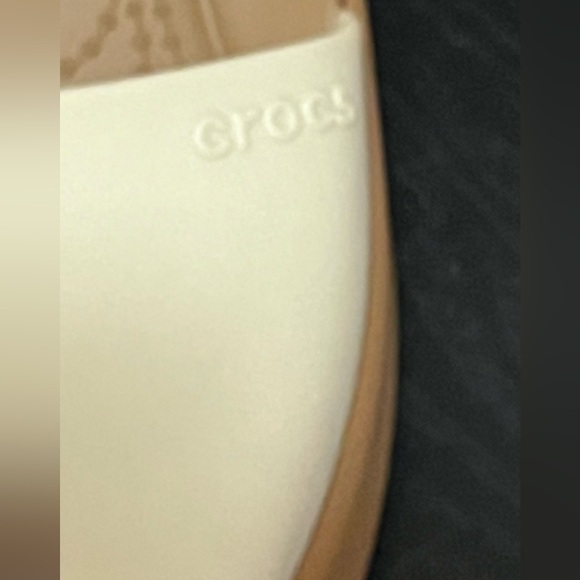 NWOT CROCS Women's Brooklyn Ankle Strap Cream and Brown Wedge Sandals - Picture 3 of 13